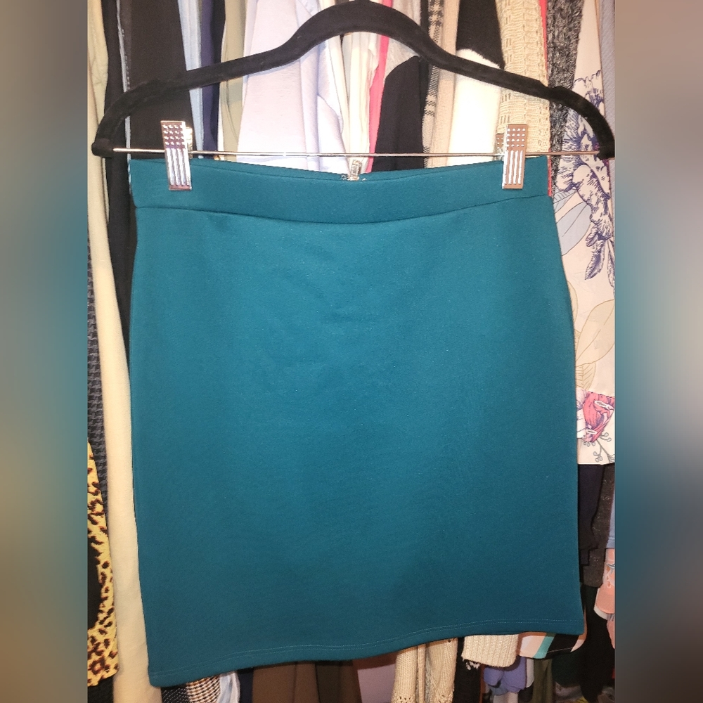 H&M, medium, teal skirt
